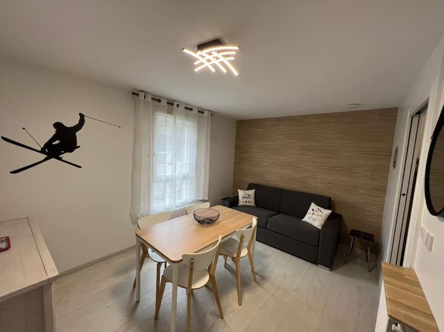 شقة 4 Pers, Pied Des Pistes, Wifi, Netflix, Lave-Vaisselle لو دوز آلب المظهر الخارجي الصورة